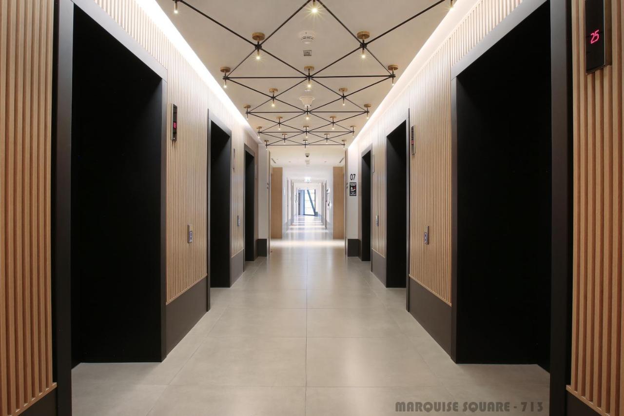 Luxury Studios With Burj Khalifa Or Canal View In Downtown - Marquise Square Tower Дубай Экстерьер фото