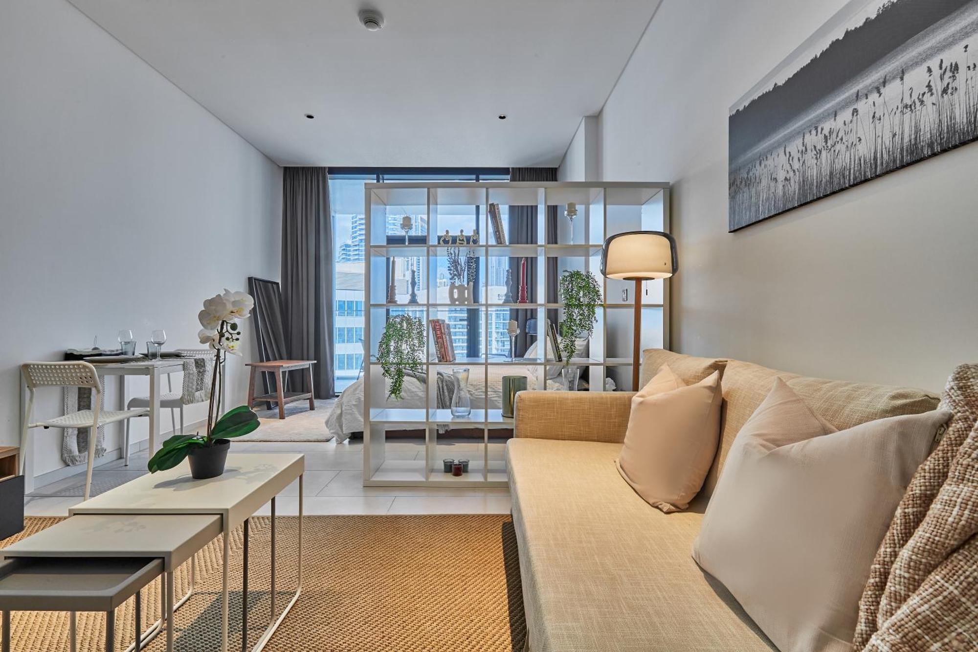 Luxury Studios With Burj Khalifa Or Canal View In Downtown - Marquise Square Tower Дубай Экстерьер фото