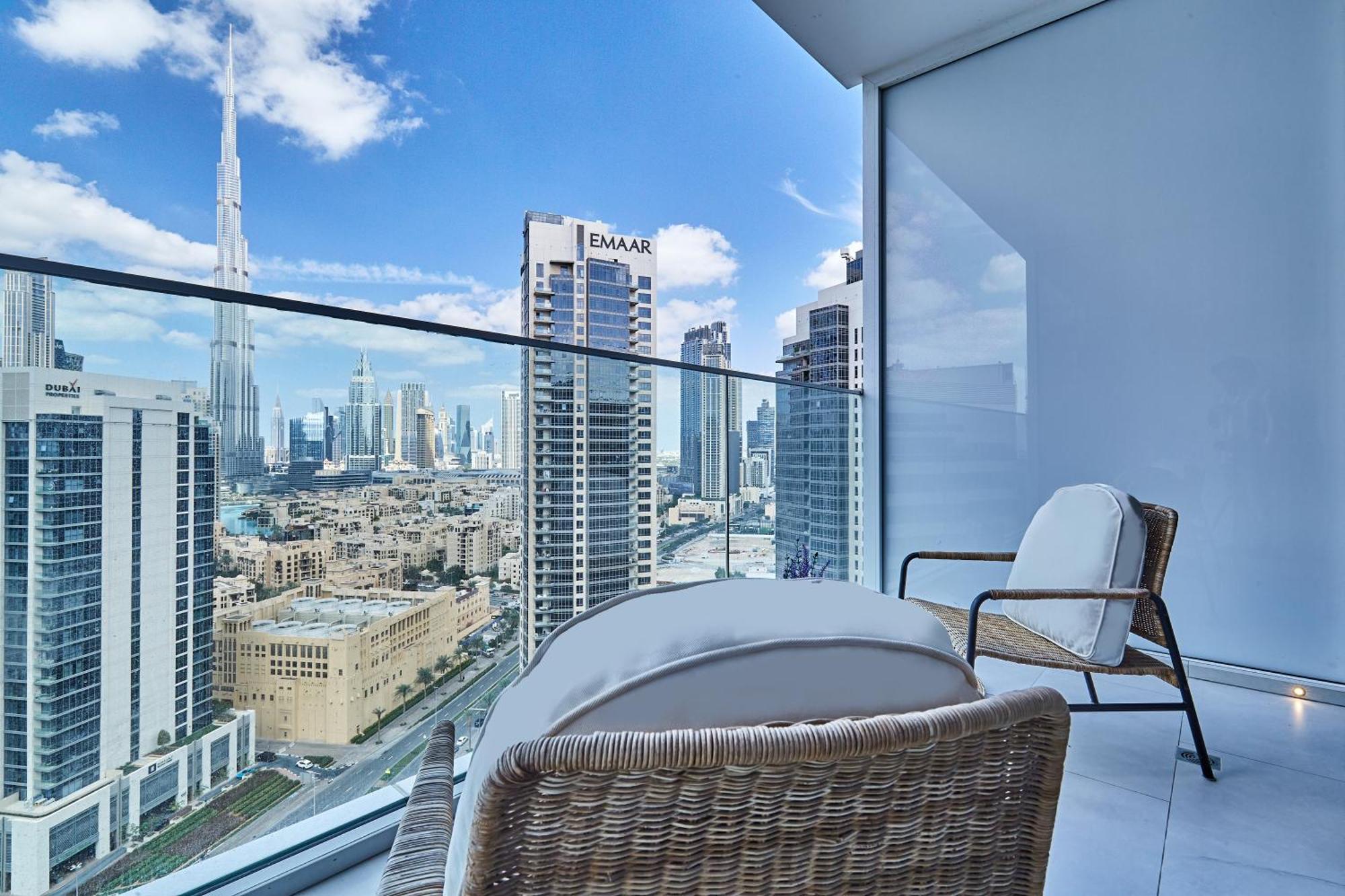 Luxury Studios With Burj Khalifa Or Canal View In Downtown - Marquise Square Tower Дубай Экстерьер фото