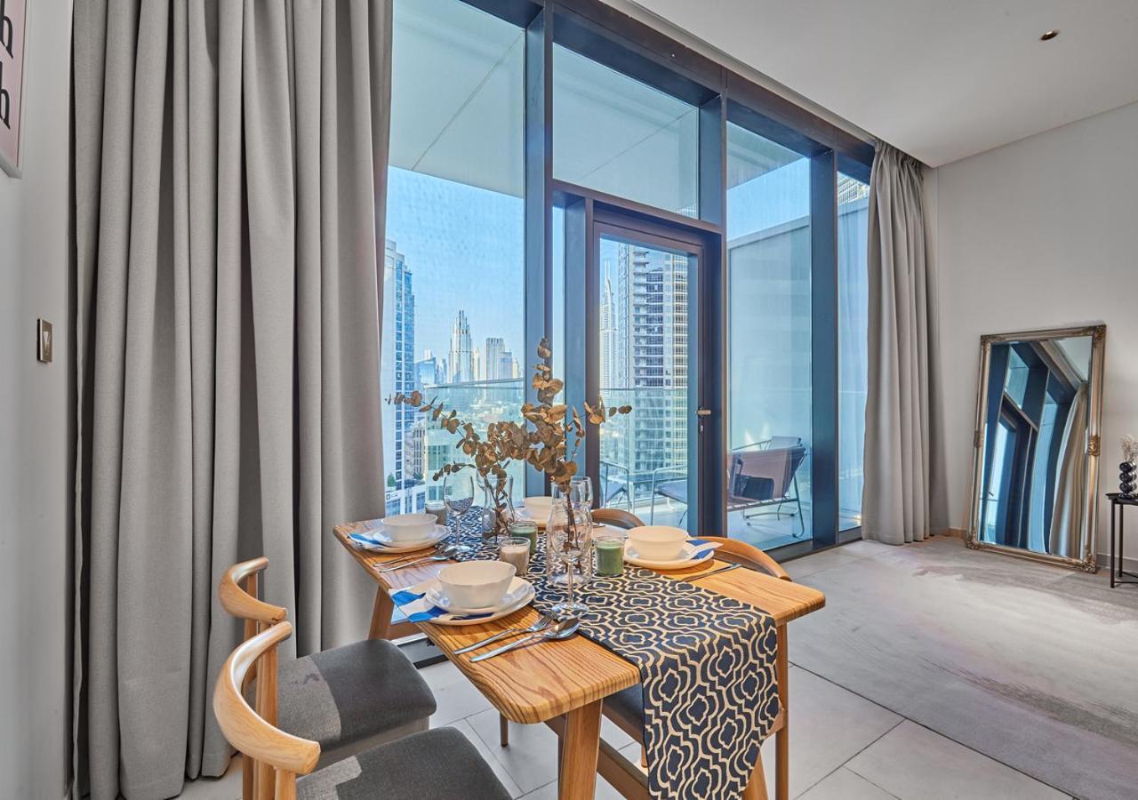 Luxury Studios With Burj Khalifa Or Canal View In Downtown - Marquise Square Tower Дубай Экстерьер фото