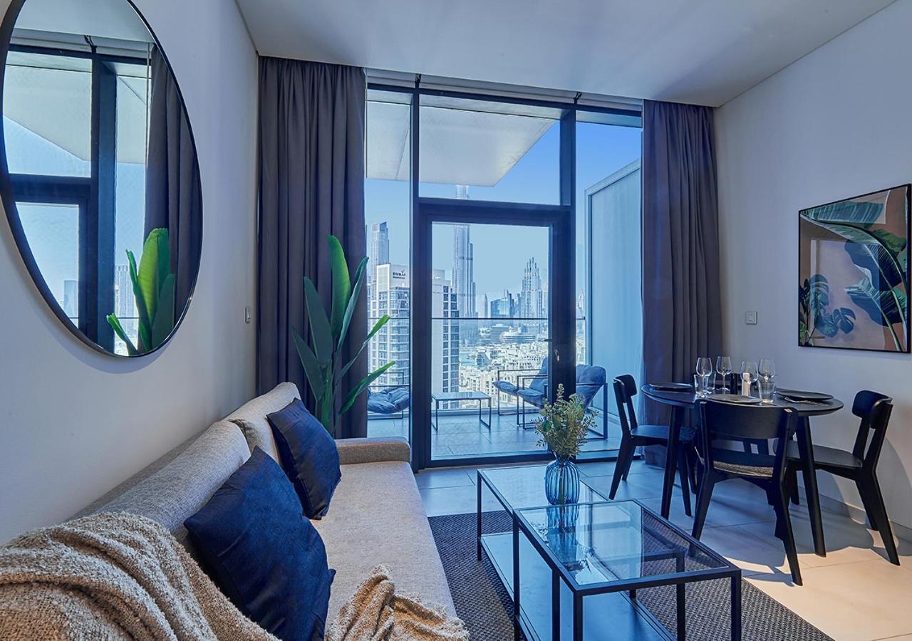 Luxury Studios With Burj Khalifa Or Canal View In Downtown - Marquise Square Tower Дубай Экстерьер фото